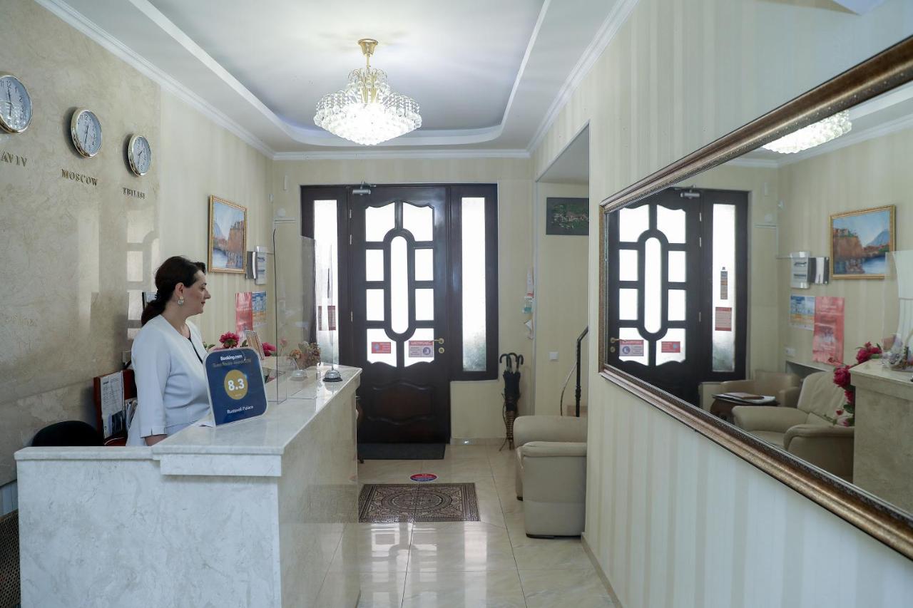 Rustaveli Palace 트빌리시 외부 사진